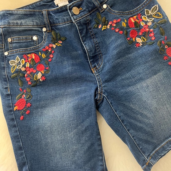 Eric Floral Embroidered Blue Jeans Bermuda Shorts - Picture 1 of 11
